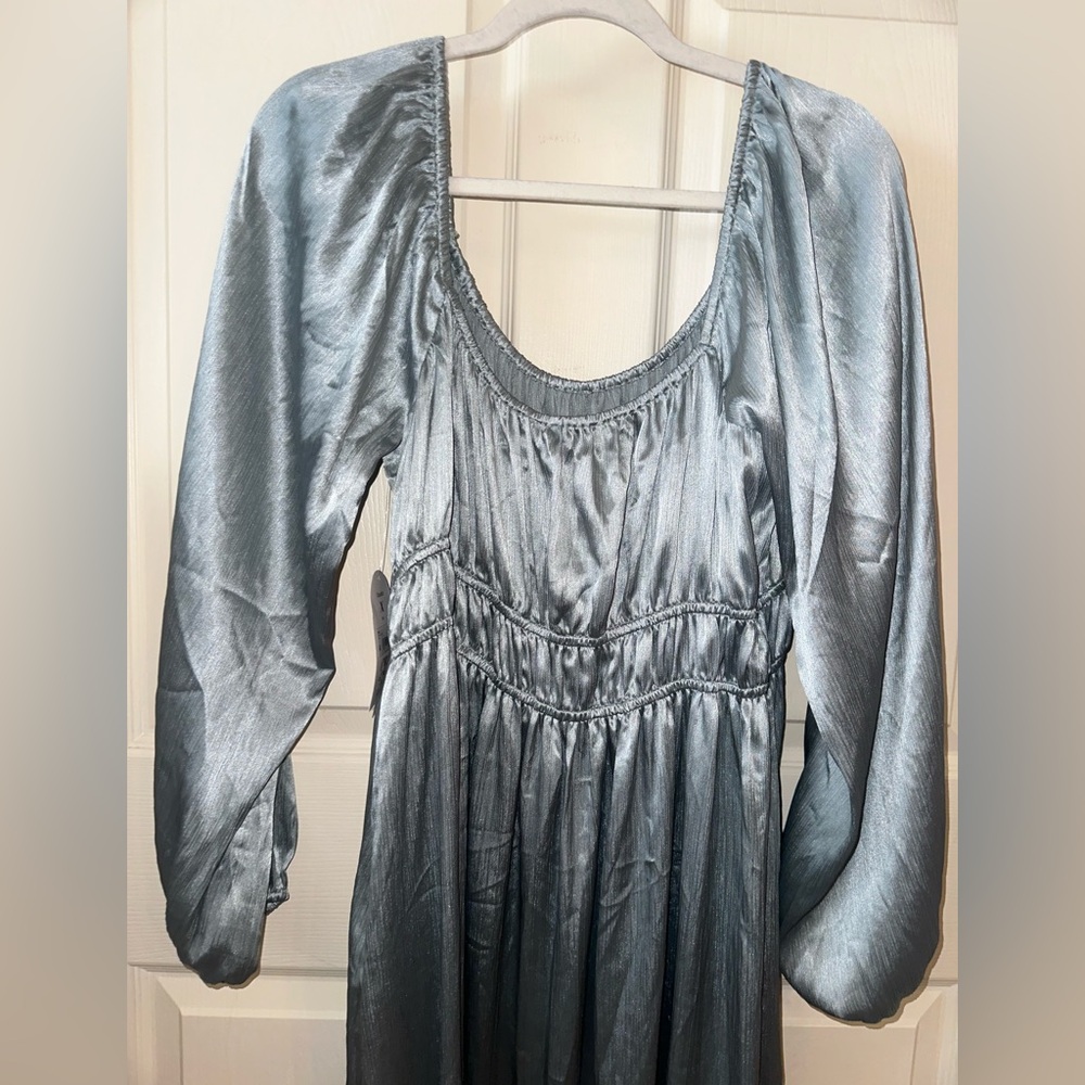 NWT Arula Elegant Blue Long Sleeve maxi silky Dress with pockets and slit X XL - Picture 9 of 11